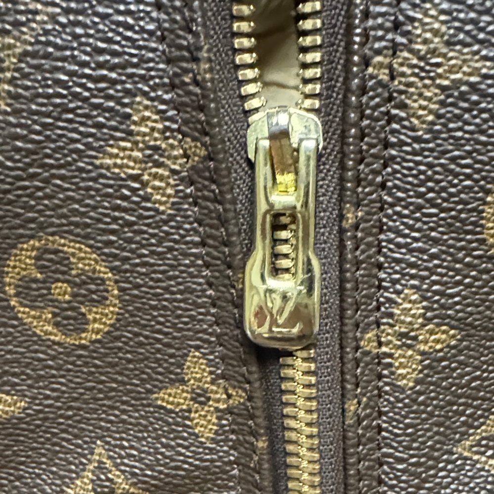 Authentic Louis Vuitton Dark Brown Monogram Briefcase - Picture 7 of 11